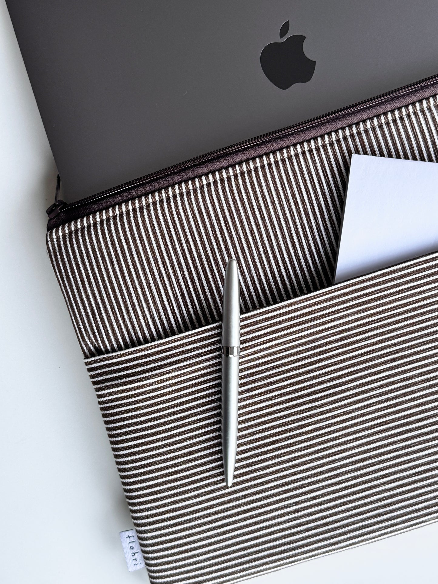 Laptoptasche & Tablethülle – choco stripes