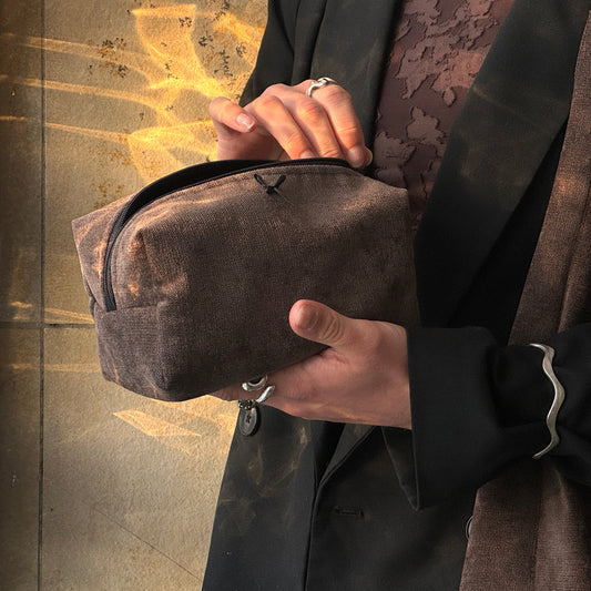 Kleine handgemachte Kosmetiktasche Velour braun mit Schleife Hamburg flohri