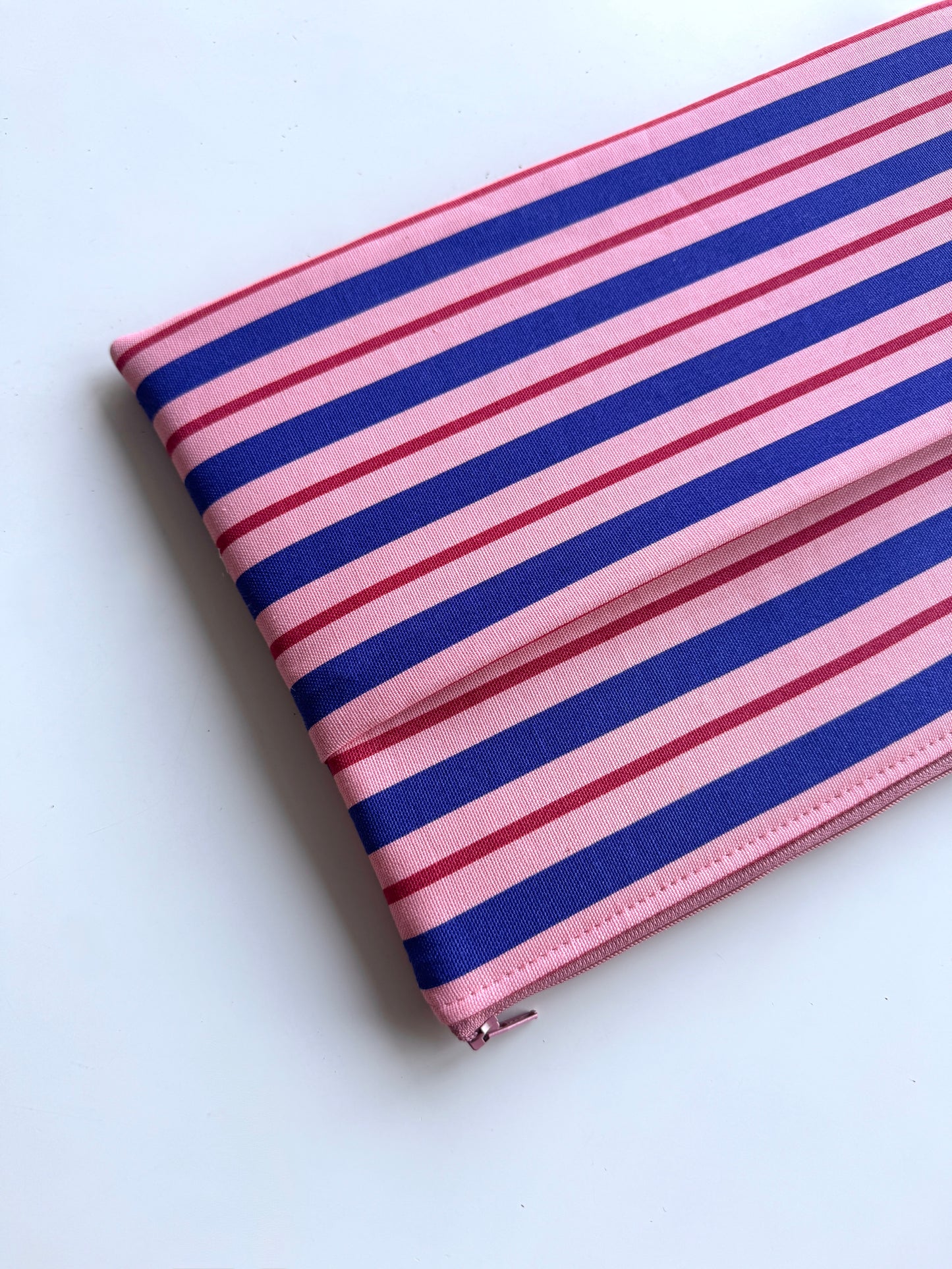 Laptoptasche & Tablethülle – pink/blue/berry