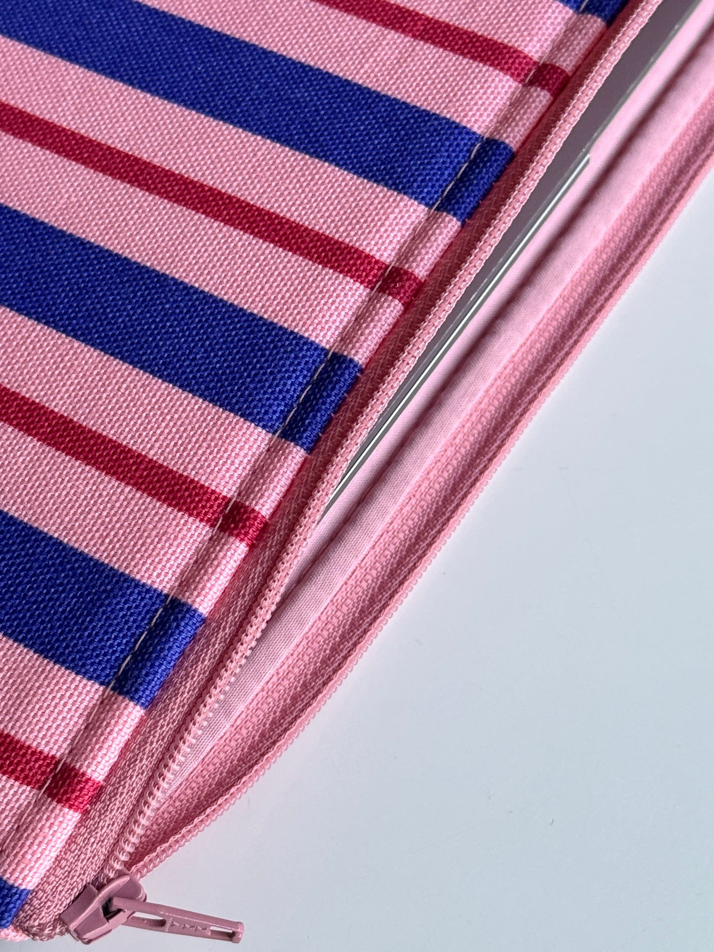 Laptoptasche & Tablethülle – pink/blue/berry