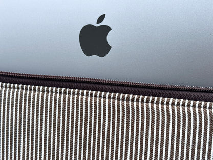 Laptoptasche & Tablethülle – choco stripes
