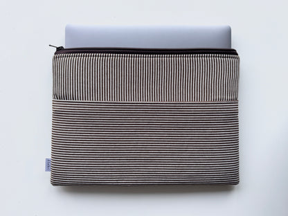 Laptoptasche & Tablethülle – choco stripes