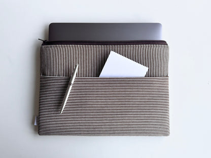 Laptoptasche & Tablethülle – choco stripes