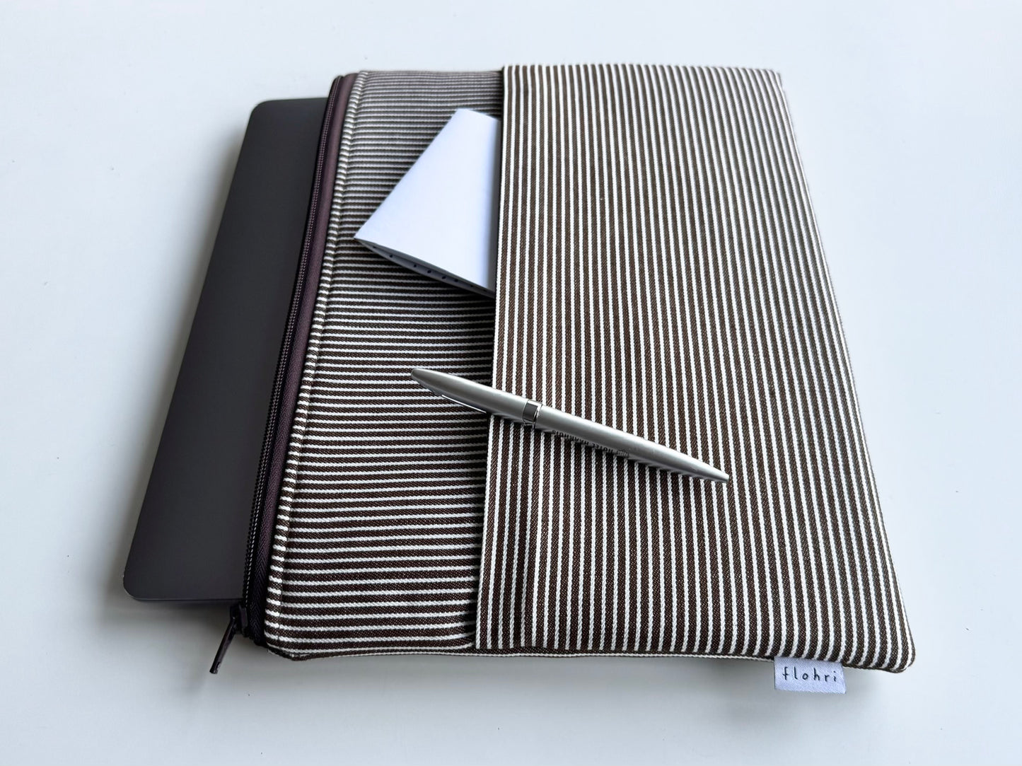 Laptoptasche & Tablethülle – choco stripes