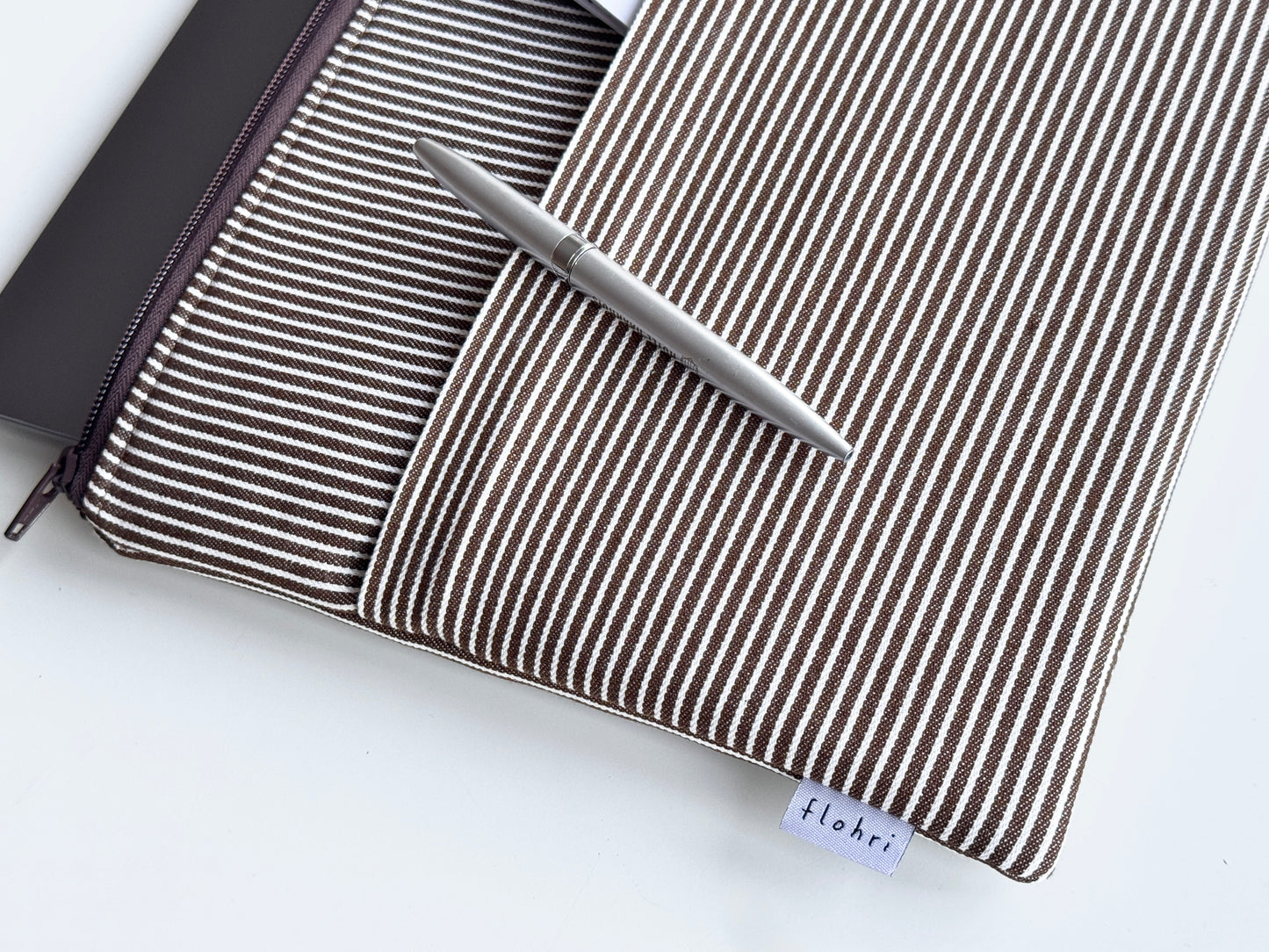 Laptoptasche & Tablethülle – choco stripes