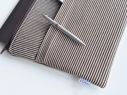 Laptoptasche & Tablethülle – choco stripes
