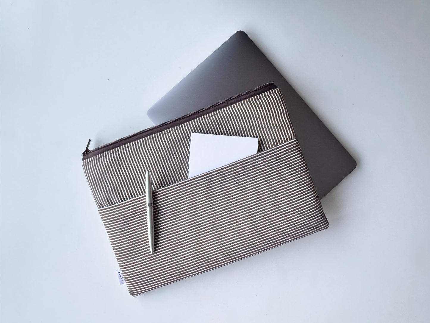 Laptoptasche & Tablethülle – choco stripes