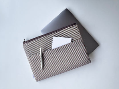 Laptoptasche & Tablethülle – choco stripes