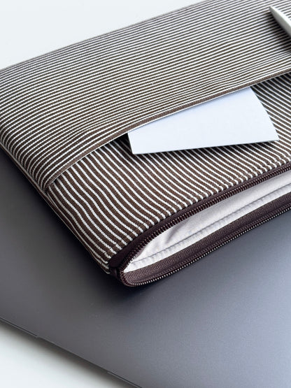 Laptoptasche & Tablethülle – choco stripes