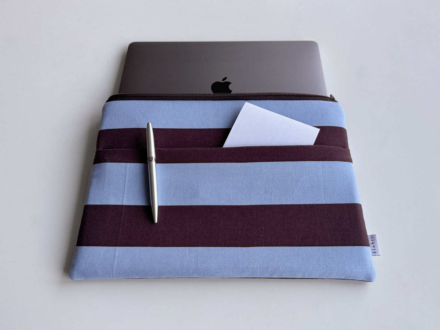 Laptoptasche & Tablethülle – sky/purple