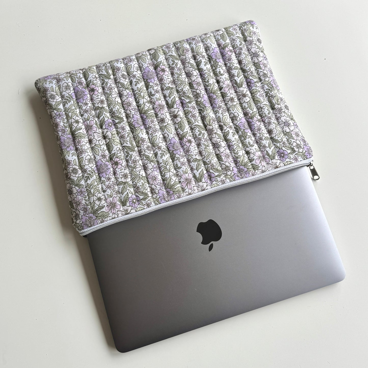 Laptoptasche Blumenmuster – Notebook & Tablet Hülle mit Reißverschluss