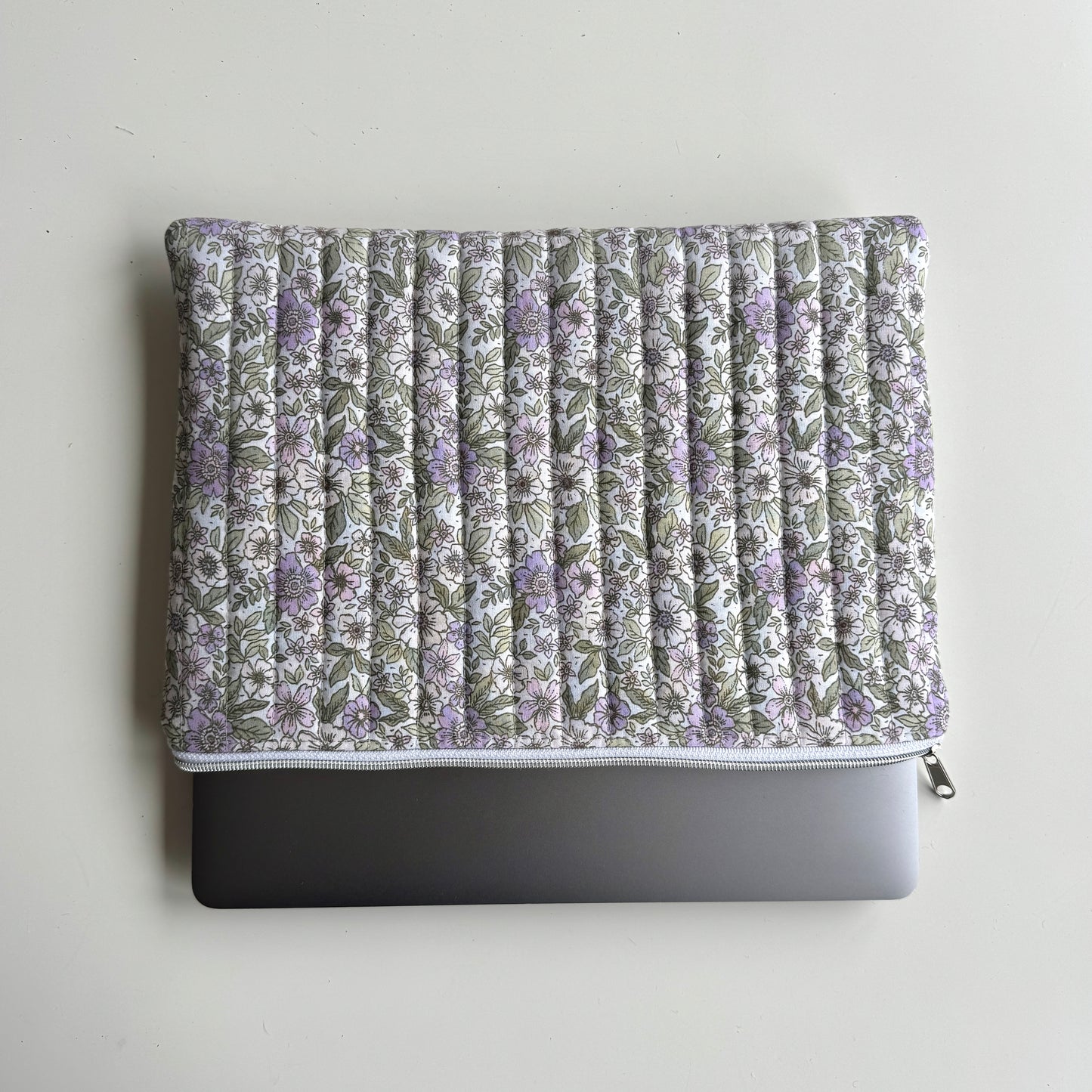 Laptoptasche Blumenmuster – Notebook & Tablet Hülle mit Reißverschluss