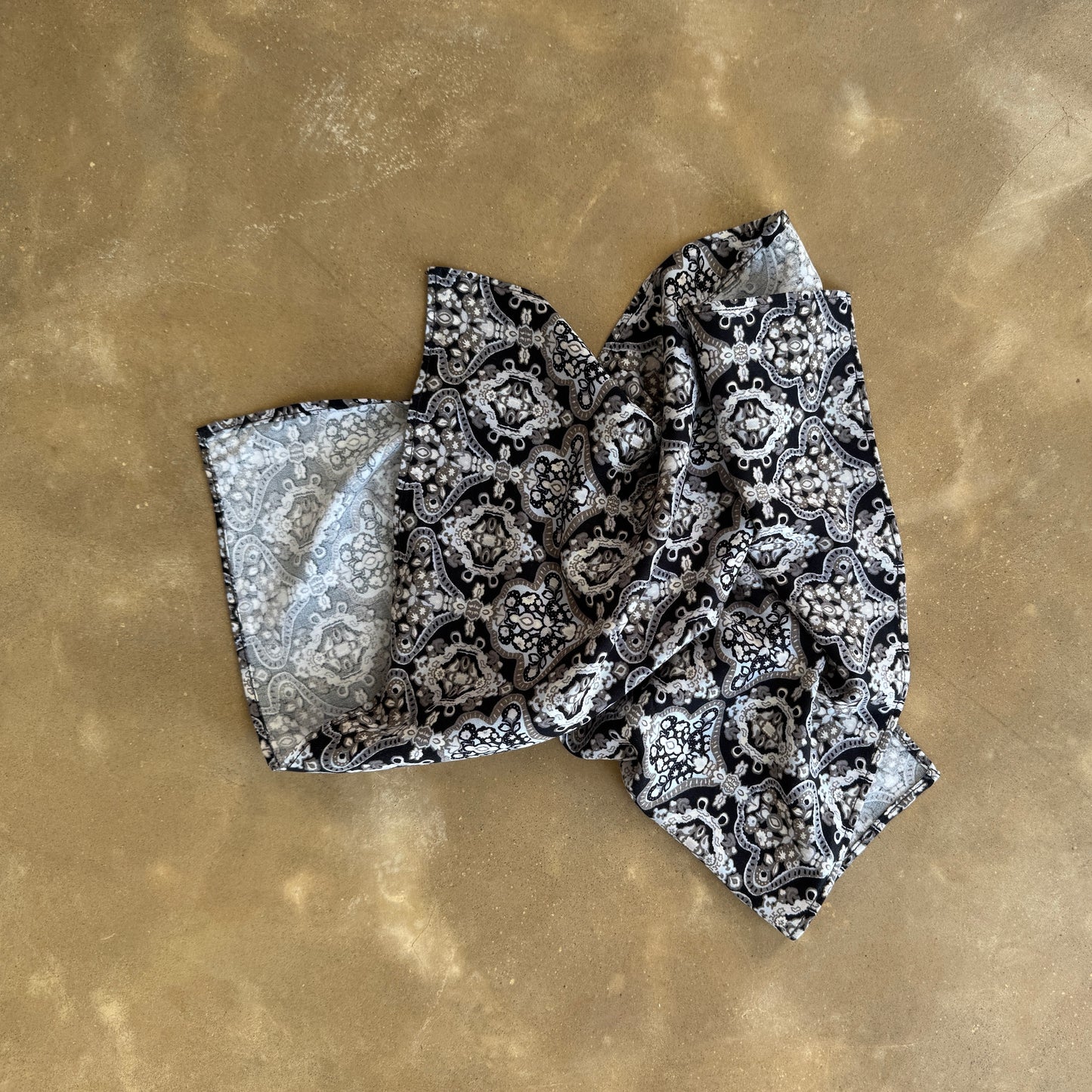 Bandana aus Viskose - Mandala