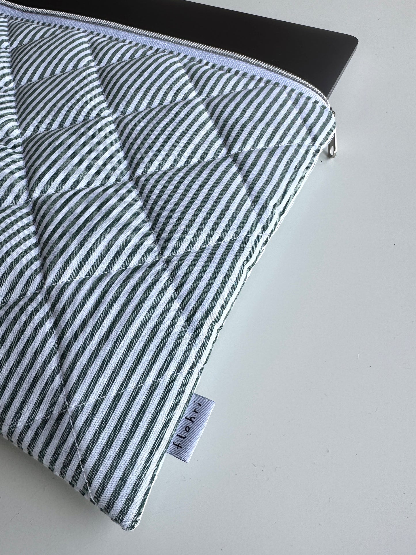 Laptoptasche Grün-Gestreift – Tablet & Notebook Hülle