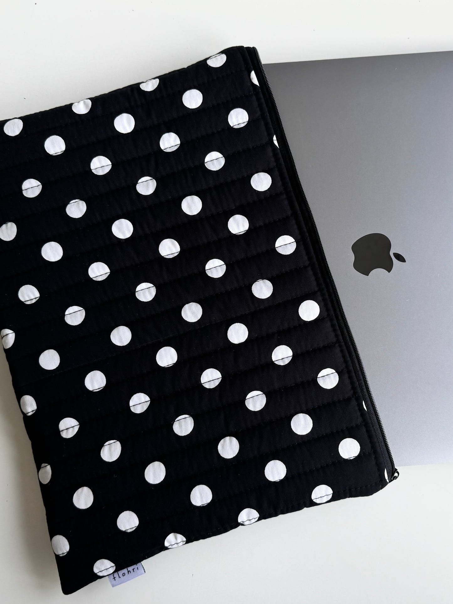 Laptoptasche gepunktet – MacBook & Tablet Hülle