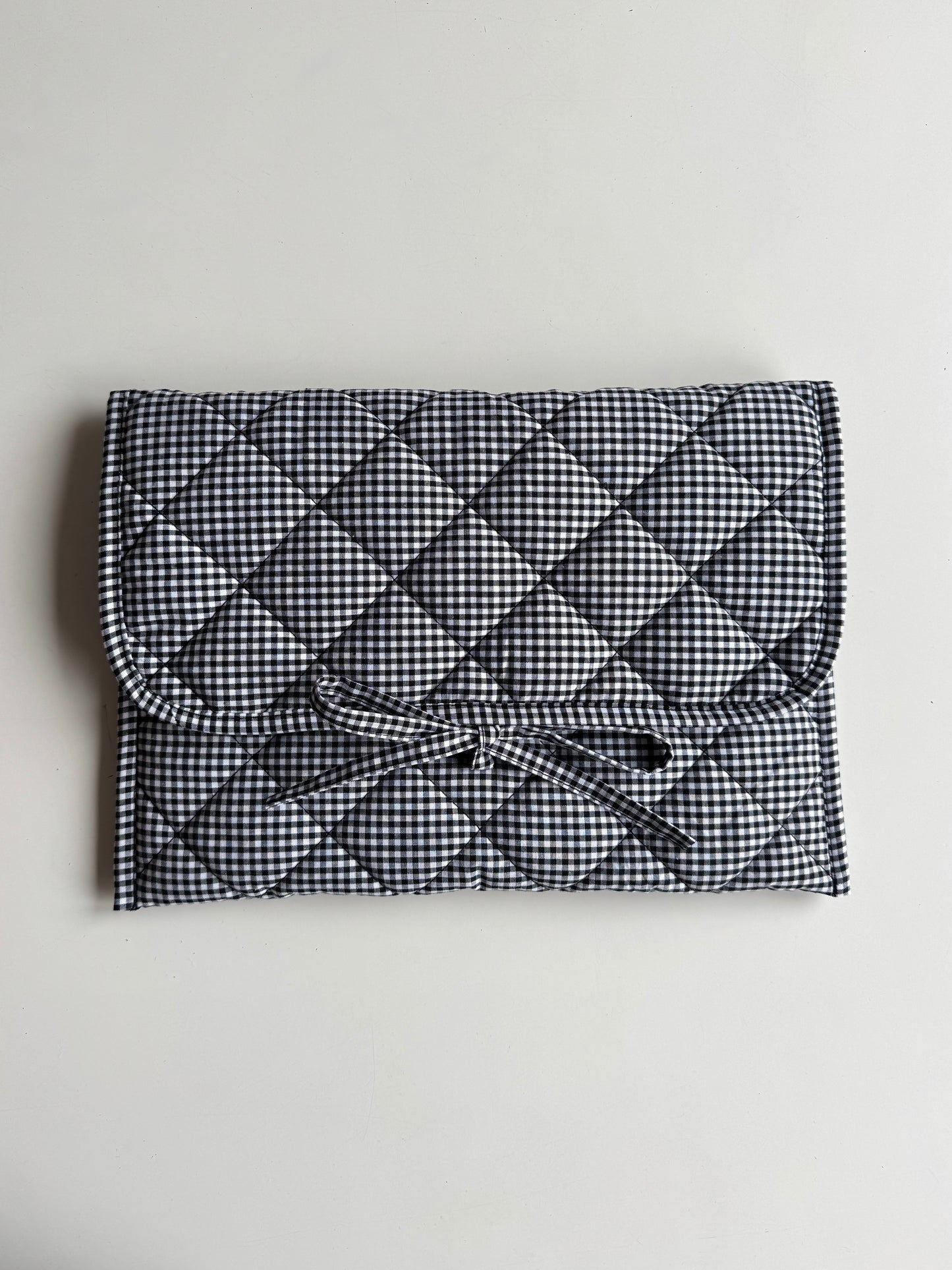 Laptoptasche Vichy Karo Schwarz-Weiß – Laptop & Tablet Hülle